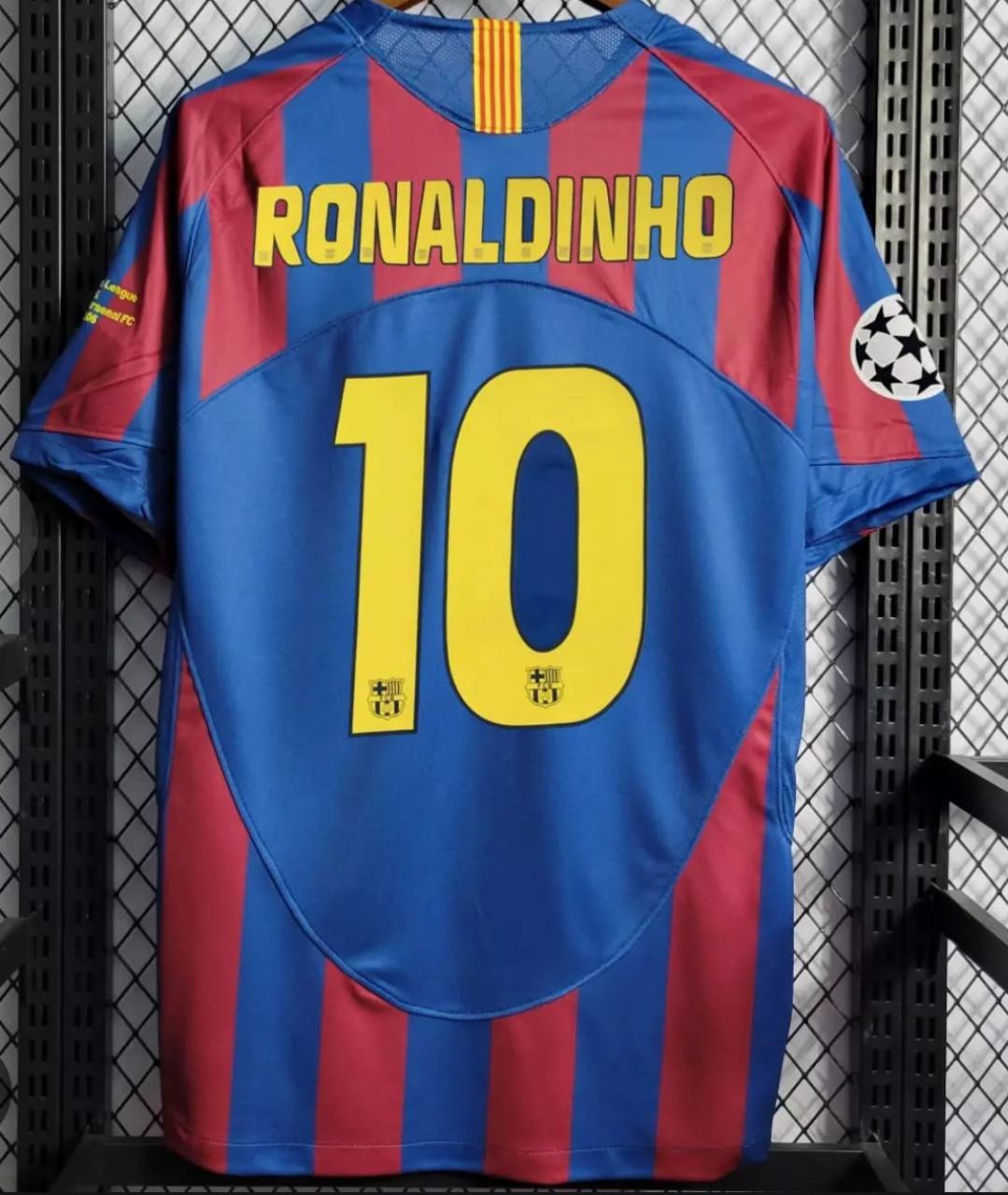 Camiseta Barcelona 2005/2006 (Ronaldinho)